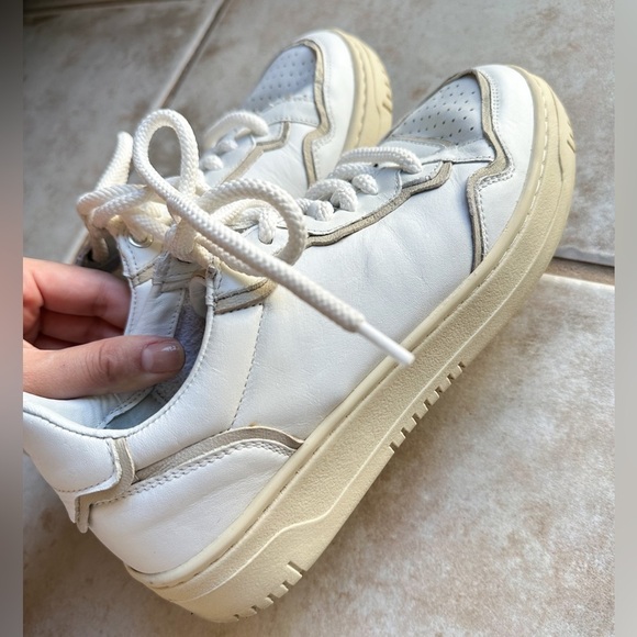 Free‎ People Sneakers Size 8 - Picture 5 of 14